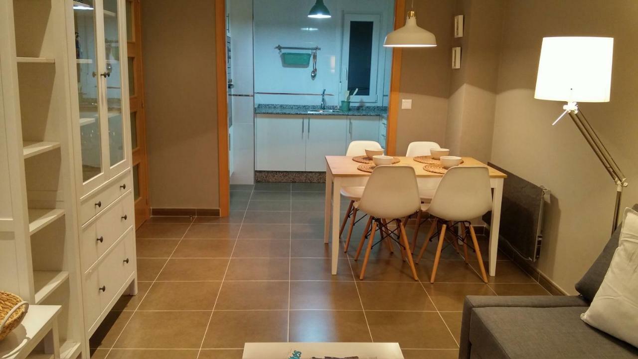 Apartamento Con Piscina En Foz Luaran gambar